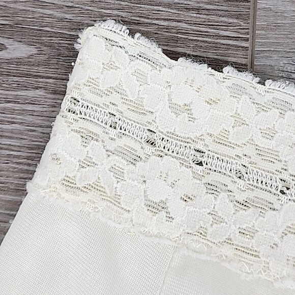 VINTAGE 1970s Ivory Lace Trim Slip Skirt Small-Medium - Picture 5 of 16